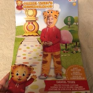 Daniel Tiger soft costume 2T